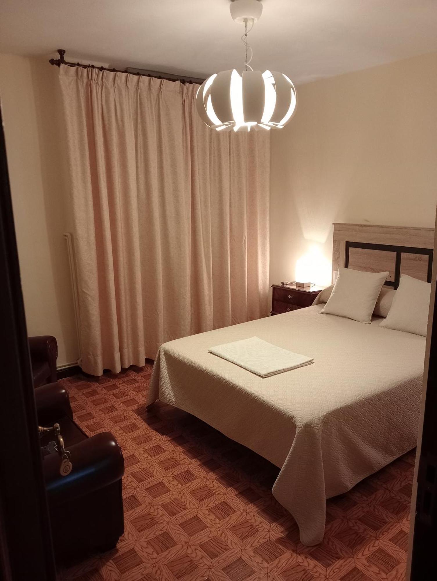 Habitacion Matrimonial Centro Ciudad اوفيدو المظهر الخارجي الصورة